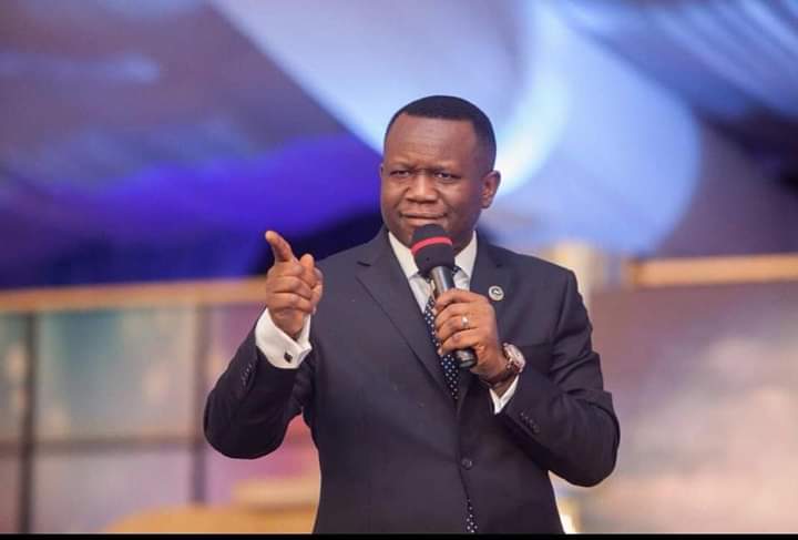 HOW DO YOU HAVE ALOT OF MONEY AND STILL MAKE HEAVEN (Like Job).  Pastor David Ogbueli