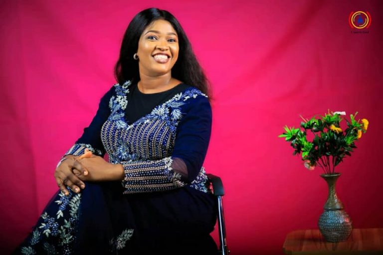 FASHION FRIDAY                       YOUR DRESSING SPEAKS                Dr Lizzy Suleman