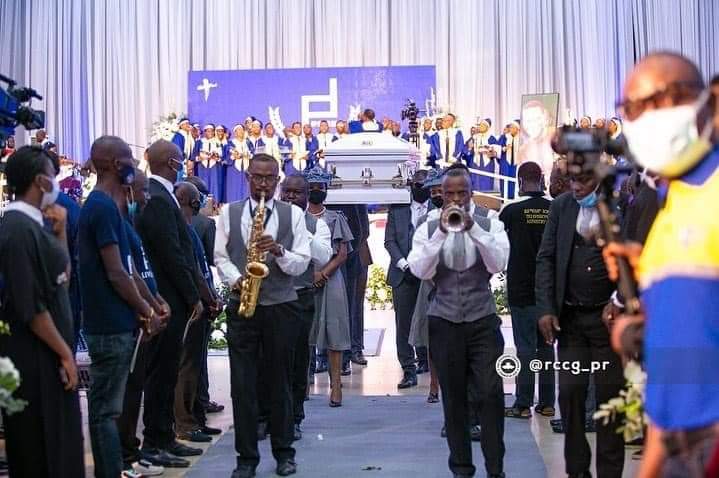 MORE PICTURES AT THE FAREWELL SERVICE OF PASTOR DEE