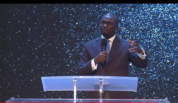 WHEN THANKSGIVING BECOMES YOUR LIFESTYLE YOUR LIFE IS LUBRICATED BY THE OIL OF HEAVEN